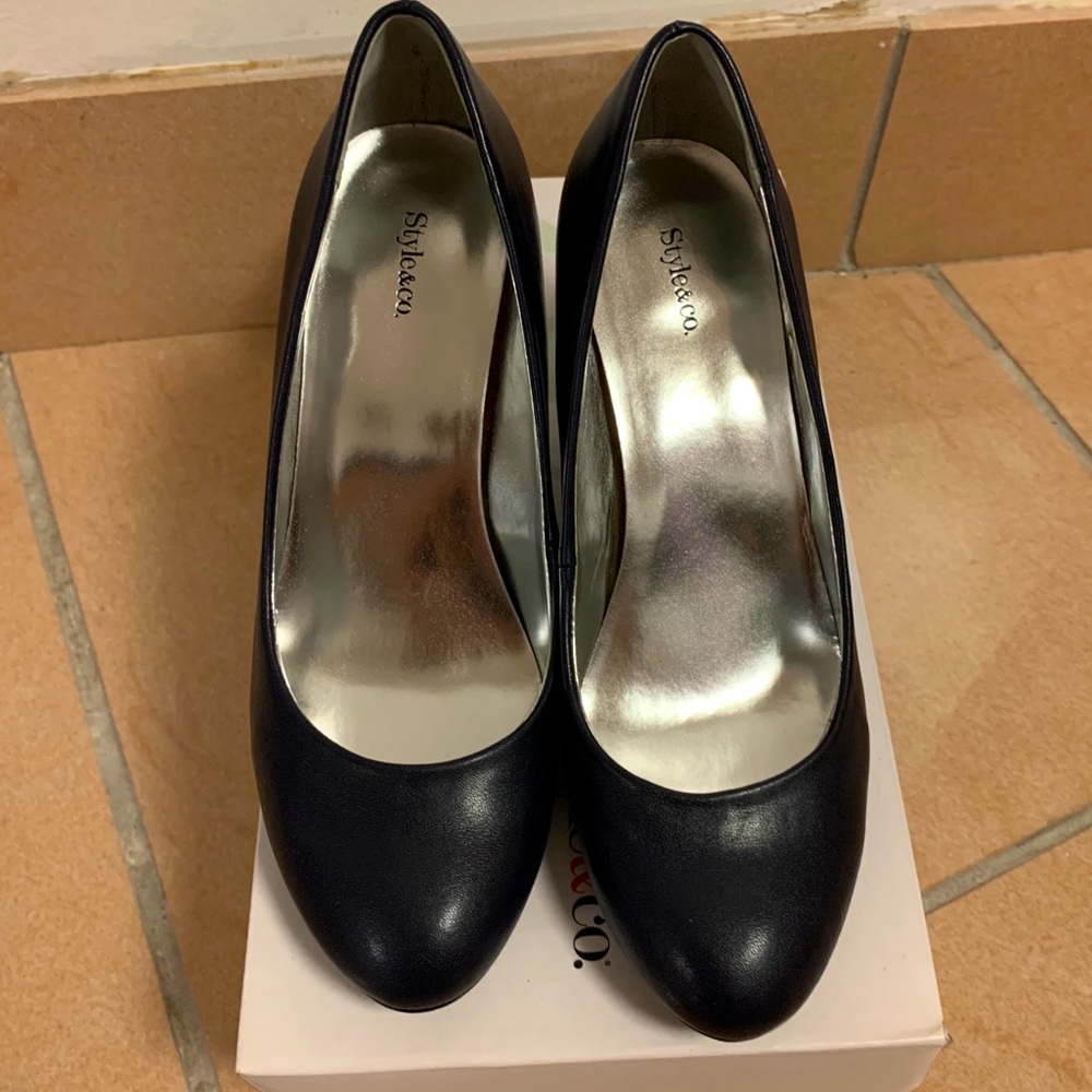 Style & Co heels